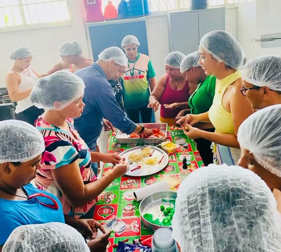 Camacã: Secretaria de Assistência Social realiza Feira Natalina

